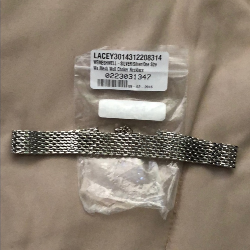 Lacey Ryan we mesh well choker